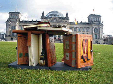Berliner Reichstags Bücher